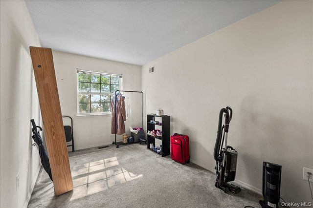 56 Heron Lane 393, Bronx, NY 10473