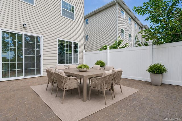 56 Heron Lane 393, Bronx, NY 10473