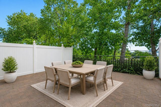 56 Heron Lane 393, Bronx, NY 10473