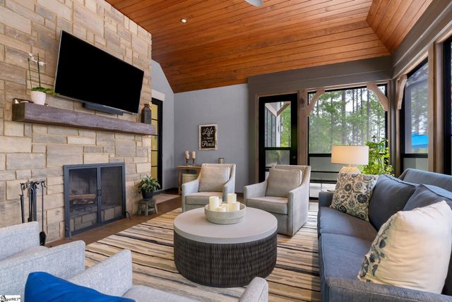 119 Drewberry Lane, Sunset, SC 29685