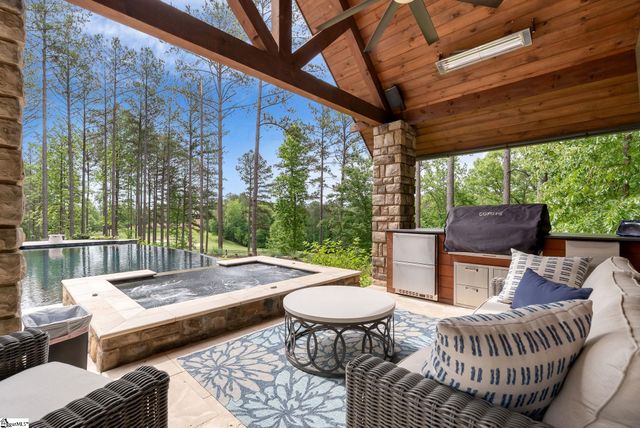 119 Drewberry Lane, Sunset, SC 29685
