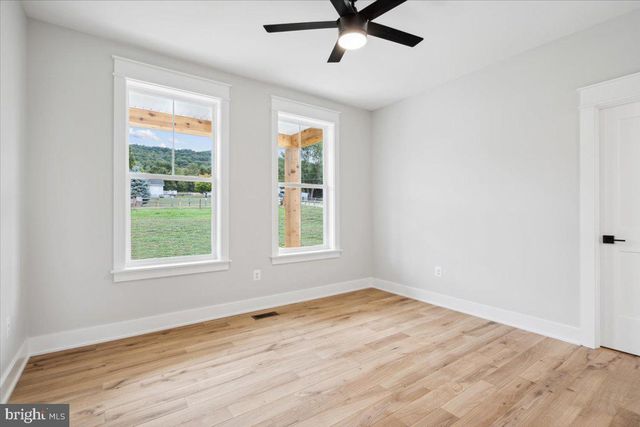 17542 MOUNTAIN TOP RD, Cascade, MD 21719