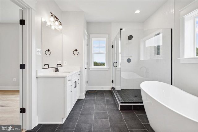 17542 MOUNTAIN TOP RD, Cascade, MD 21719