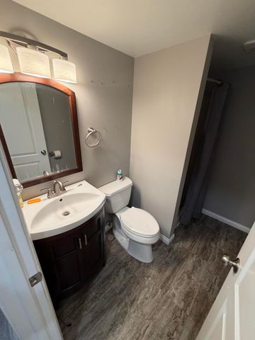 1325 W 75th Place, Merrillville, IN 46410