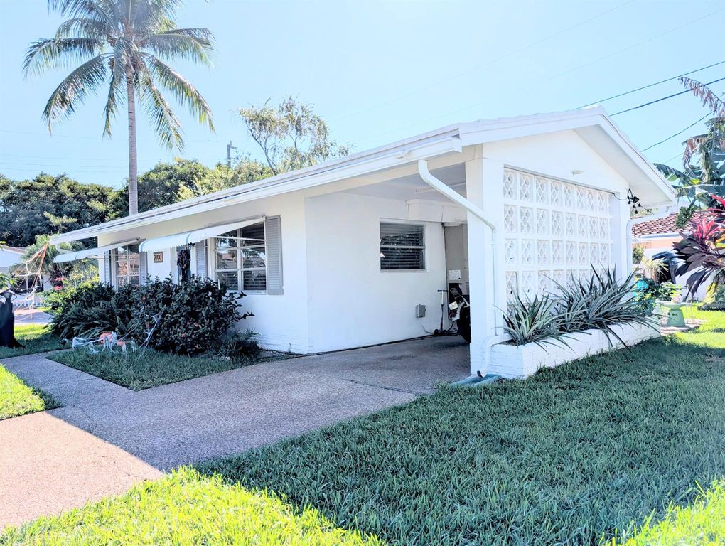 2700 NW 52nd Street, Tamarac, FL 33309