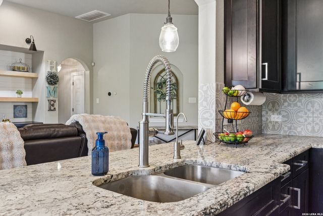 922 Santa Cruz Ln, New Braunfels, TX 78132
