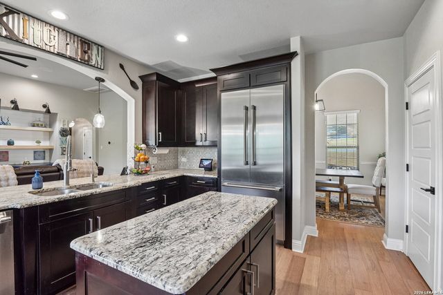 922 Santa Cruz Ln, New Braunfels, TX 78132