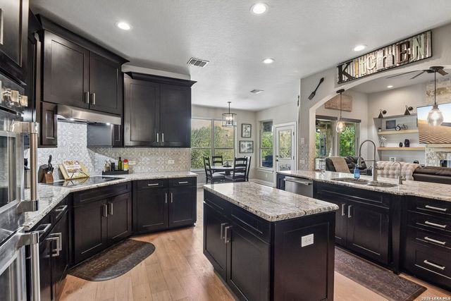 922 Santa Cruz Ln, New Braunfels, TX 78132