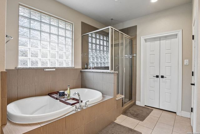 922 Santa Cruz Ln, New Braunfels, TX 78132