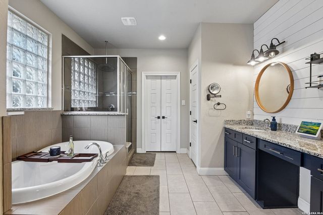 922 Santa Cruz Ln, New Braunfels, TX 78132