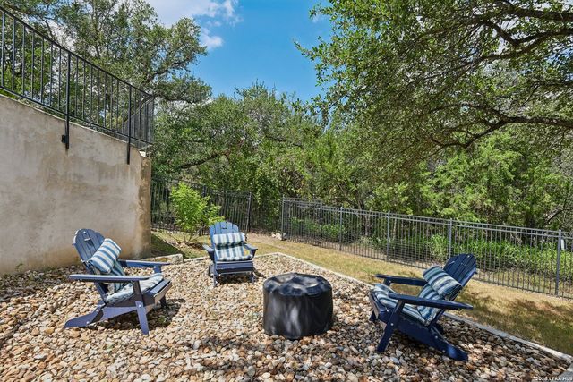 922 Santa Cruz Ln, New Braunfels, TX 78132