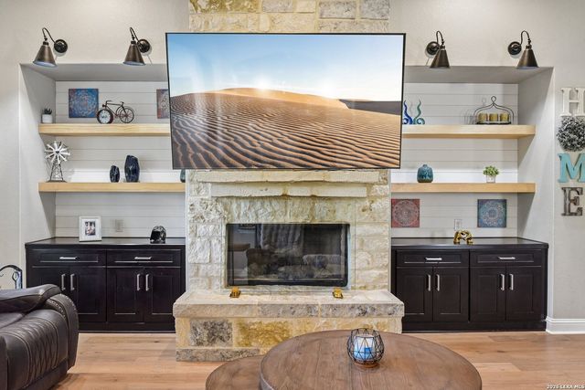 922 Santa Cruz Ln, New Braunfels, TX 78132