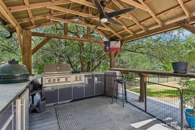 922 Santa Cruz Ln, New Braunfels, TX 78132