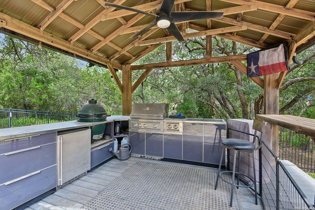 922 Santa Cruz Ln, New Braunfels, TX 78132