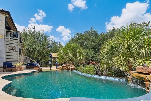922 Santa Cruz Ln, New Braunfels, TX 78132