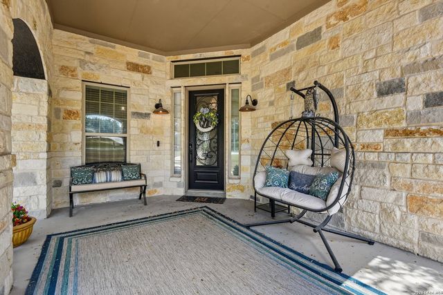 922 Santa Cruz Ln, New Braunfels, TX 78132