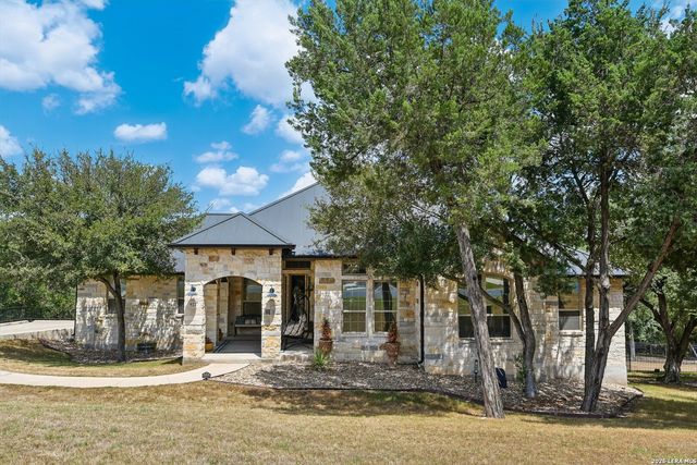 922 Santa Cruz Ln, New Braunfels, TX 78132