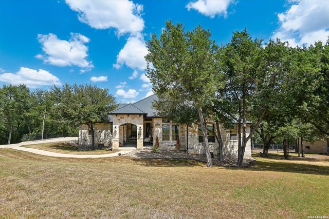 922 Santa Cruz Ln, New Braunfels, TX 78132