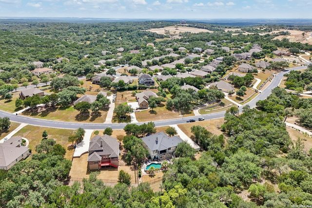 922 Santa Cruz Ln, New Braunfels, TX 78132