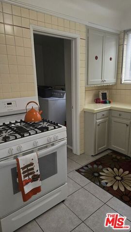 4130 Creed Avenue, Los Angeles, CA 90008