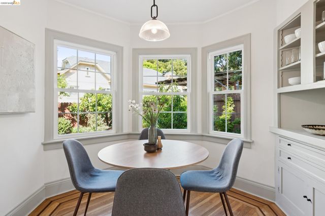 3215 FRUITVALE AVE, Oakland, CA 94602