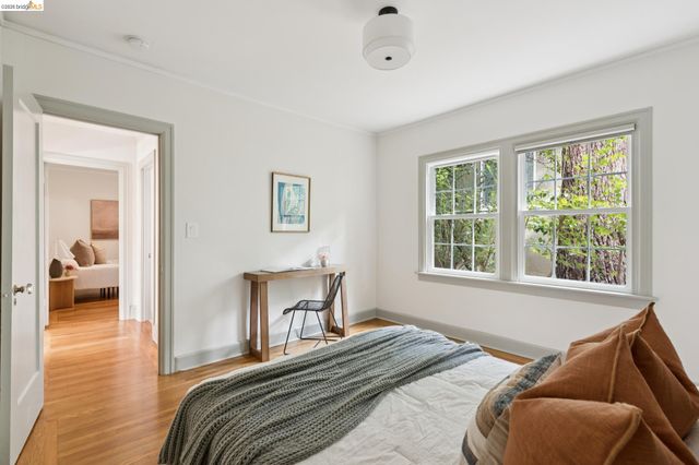 3215 FRUITVALE AVE, Oakland, CA 94602