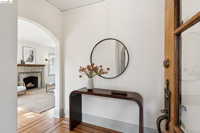 3215 FRUITVALE AVE, Oakland, CA 94602