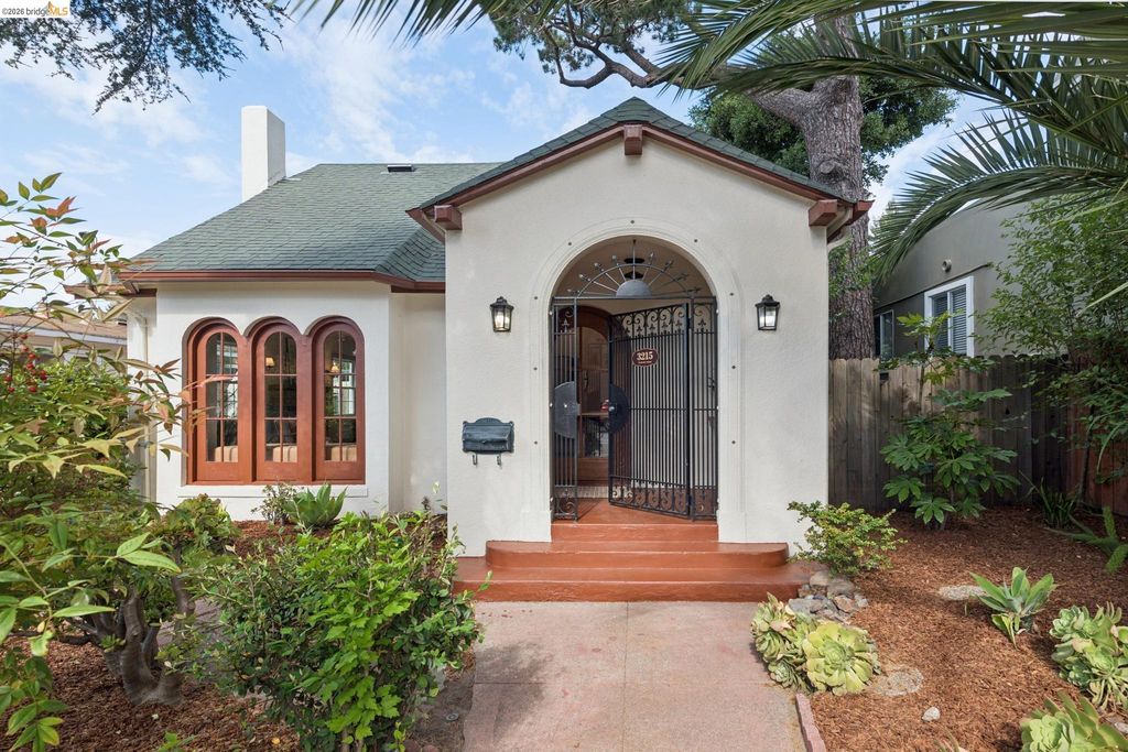 3215 FRUITVALE AVE, Oakland, CA 94602