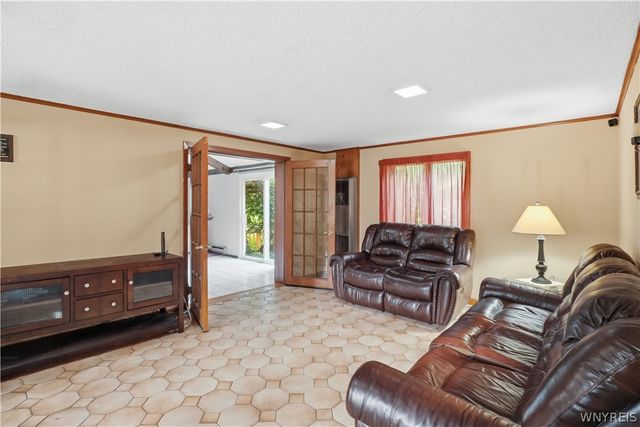 400 Ayer Road, Amherst, NY 14221