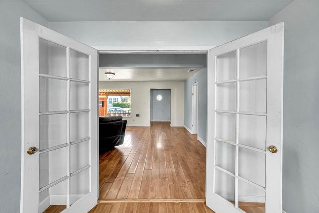 6008 Vista Ave, Sacramento, CA 95824