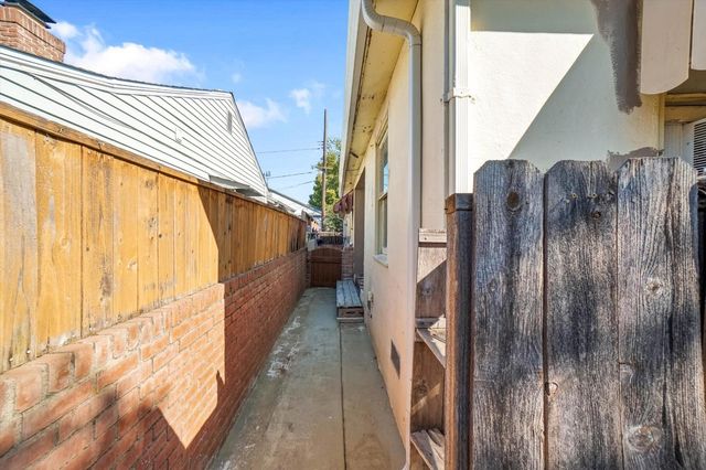 6008 Vista Ave, Sacramento, CA 95824