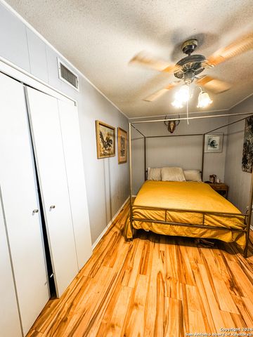 329 Fort Clark Rd, Brackettville, TX 78832