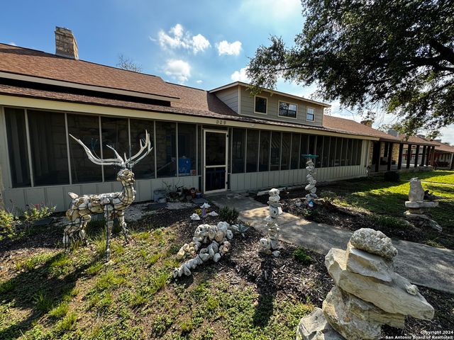 329 Fort Clark Rd, Brackettville, TX 78832