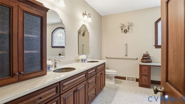 2560 Chartstone Dr, Midlothian, VA 23113