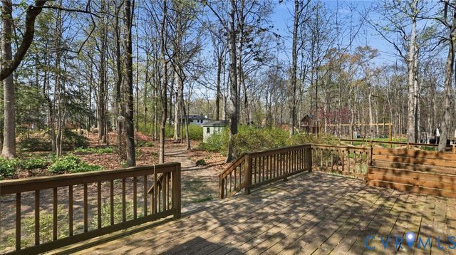 2560 Chartstone Dr, Midlothian, VA 23113