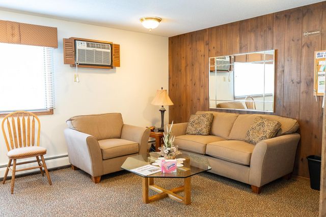 1000 41st Avenue NE 316, Columbia Heights, MN 55421