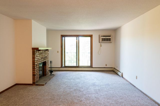 1000 41st Avenue NE 316, Columbia Heights, MN 55421