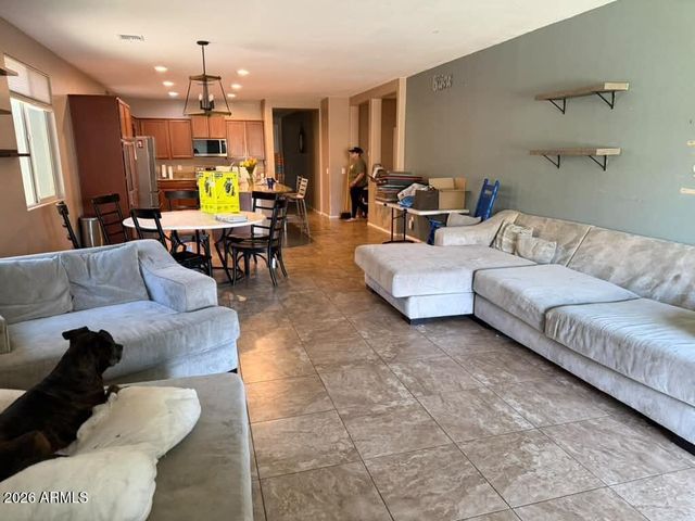 496 E RED MESA Trail, San Tan Valley, AZ 85143