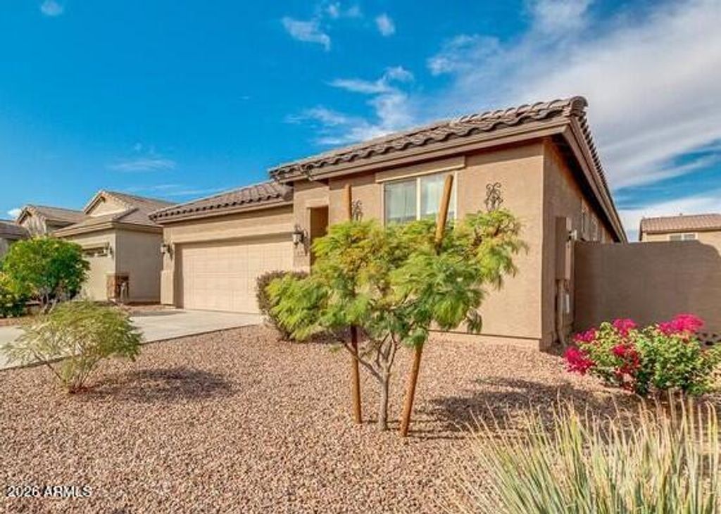 496 E RED MESA Trail, San Tan Valley, AZ 85143