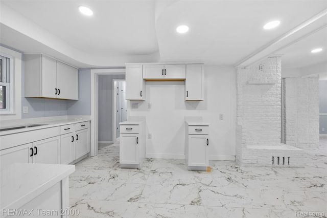 33101 Donnelly Street, Garden City, MI 48135