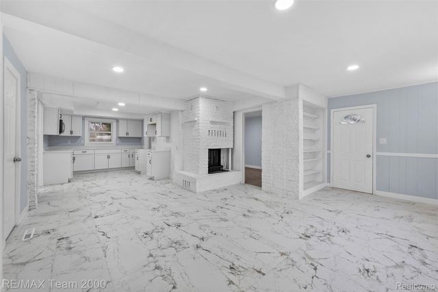 33101 Donnelly Street, Garden City, MI 48135