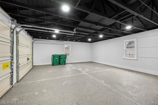 33101 Donnelly Street, Garden City, MI 48135