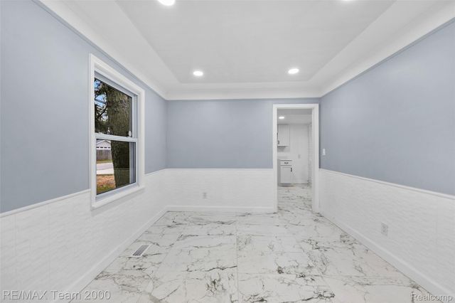 33101 Donnelly Street, Garden City, MI 48135