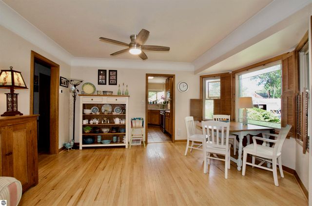 2606 Edgemont, Trenton, MI 48183