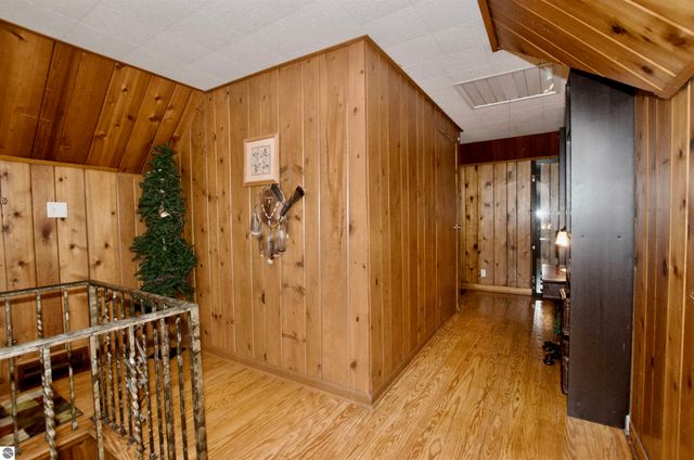 2606 Edgemont, Trenton, MI 48183