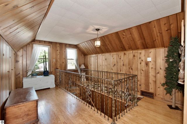 2606 Edgemont, Trenton, MI 48183