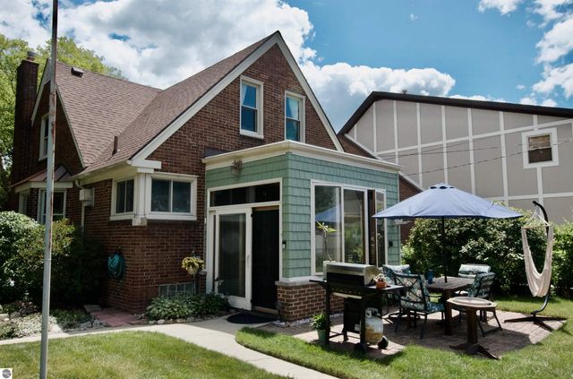 2606 Edgemont, Trenton, MI 48183