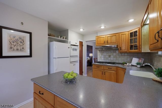 22 Maynard Rd, Franklin Twp., NJ 08873