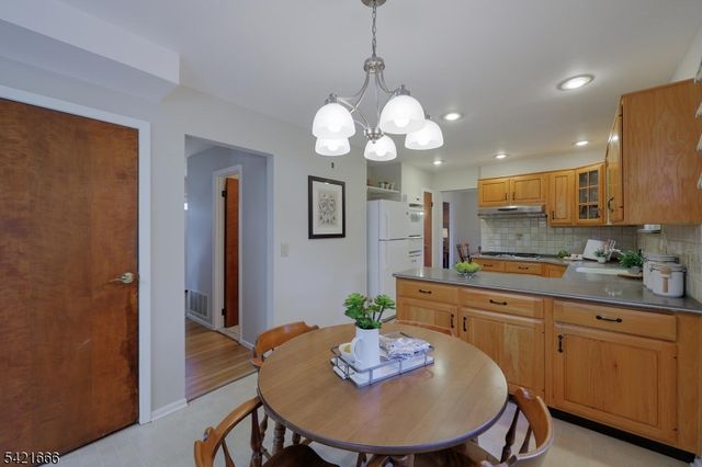 22 Maynard Rd, Franklin Twp., NJ 08873