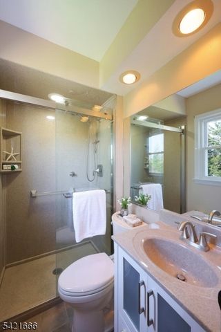 22 Maynard Rd, Franklin Twp., NJ 08873